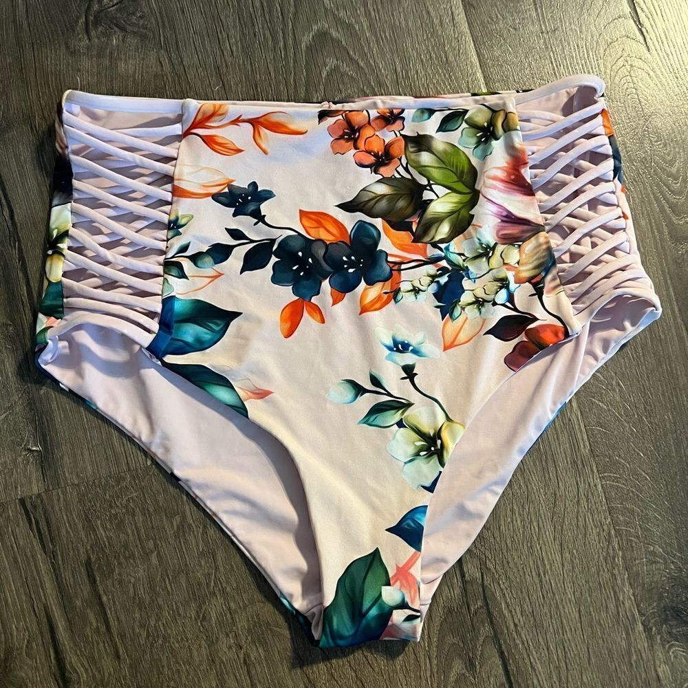 TB Tinibikini Floral Bikini Bottom M